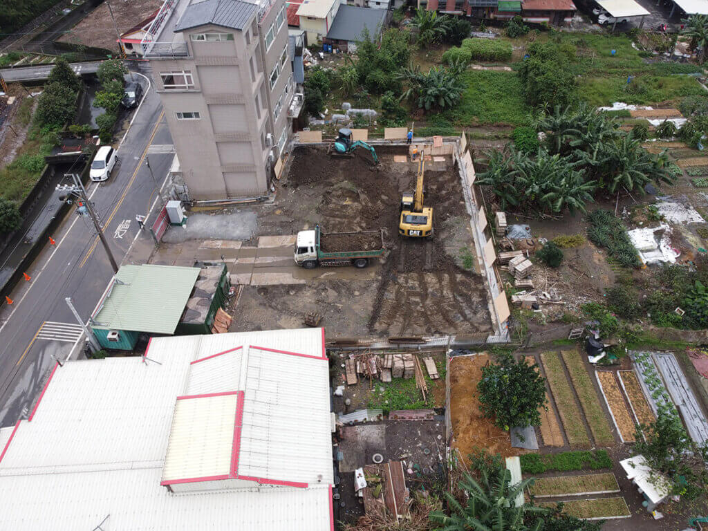 2020_11月15日_(先)_基礎開挖 4