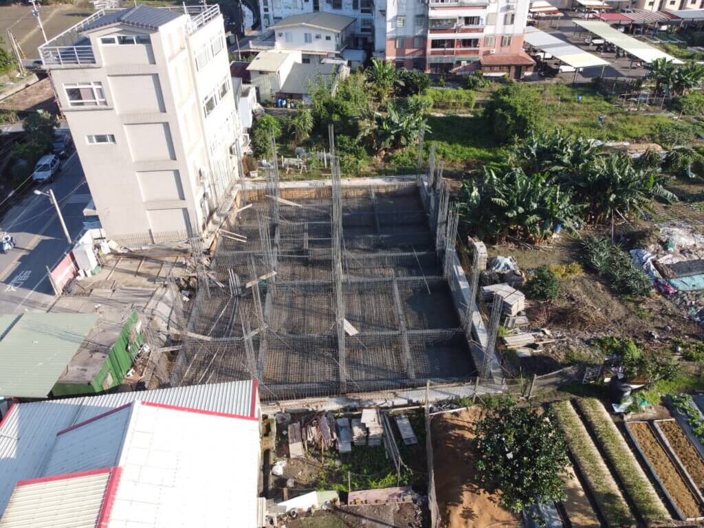 2020_11月20日_1_基礎版、地樑、柱鋼筋綁紮完成 2