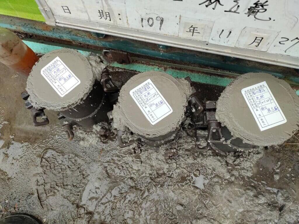 2020_11月27日_地樑混凝土澆築 1