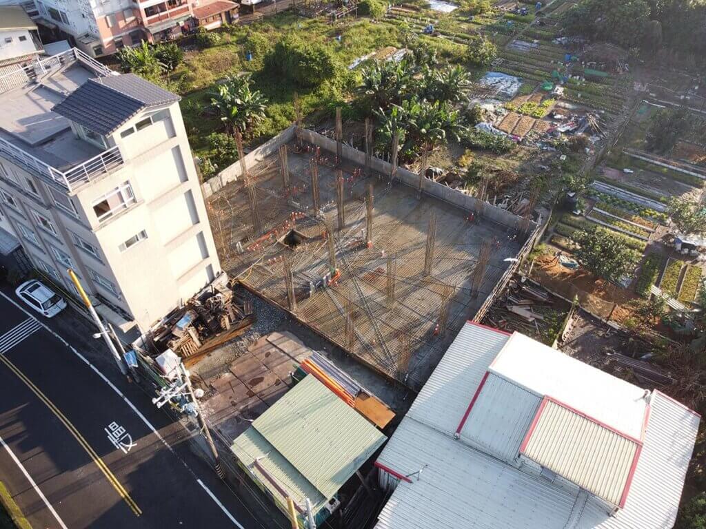 2020_12月18日_A_1F底版鋼筋及水電管線配置完成 2