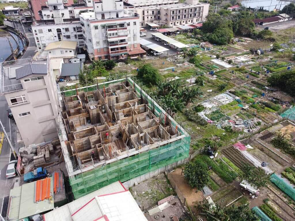 2021_02月22日_B_2F柱牆模板單面模組立、牆鋼筋綁紮及水電管線配置 1