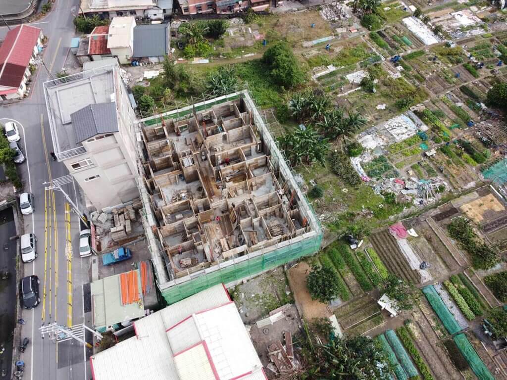 2021_02月22日_B_2F柱牆模板單面模組立、牆鋼筋綁紮及水電管線配置 2