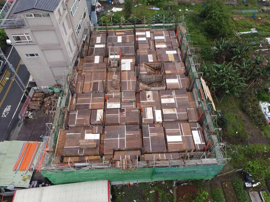 2021_03月09日_2F柱牆及2F頂版模板組立完成 5