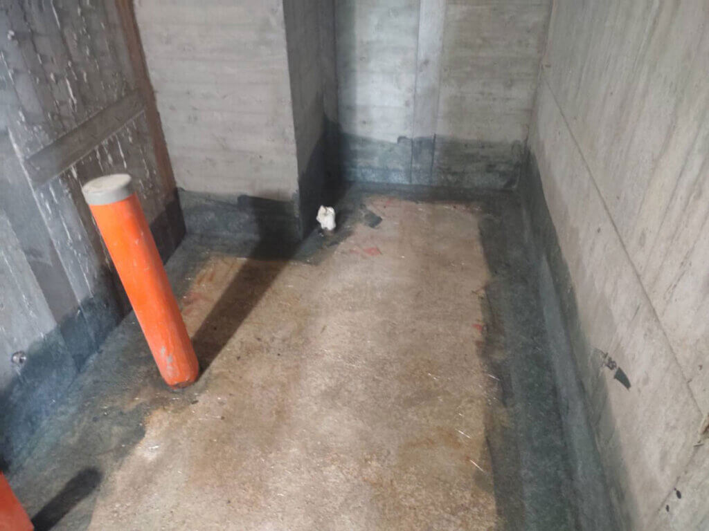 2021_04月09日_B_浴廁角隅處玻璃纖維防水施作 2