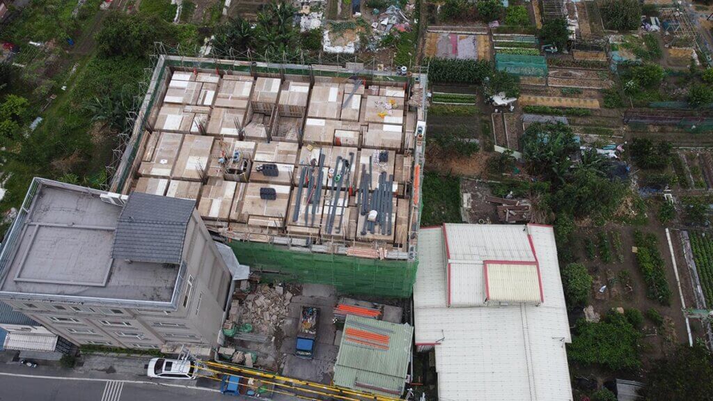 2021_04月09日_A_ 3F頂板模板組立完成與水電管線放樣施作完成_3F梁版鋼筋吊運完成 6